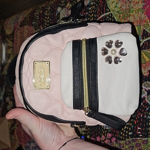 Betsey mini bookbag